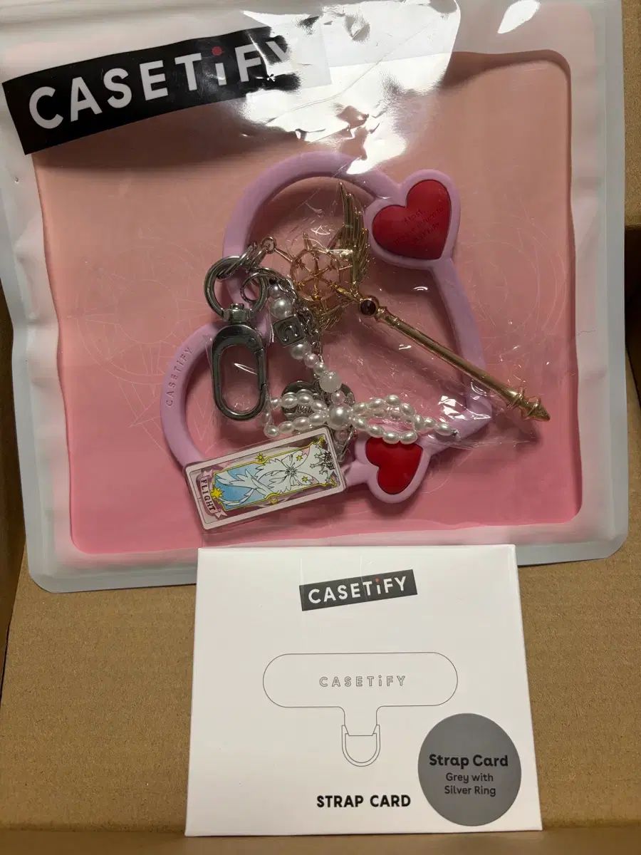 CASETiFY ケースティファイ カードキャプター さくらんぼ ハートキーホルダー
