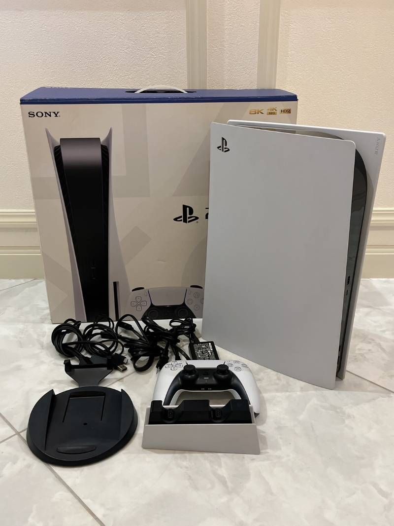SONY PlayStation 5 CFI 1200 A 825 GB 本体 コントローラー 充電器 ZCT 1 J ZDS み