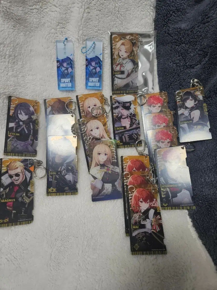 イターナルリターン 2周年キーホルダー hello kitty Tシャツ ゴー 헌 キーホルダー