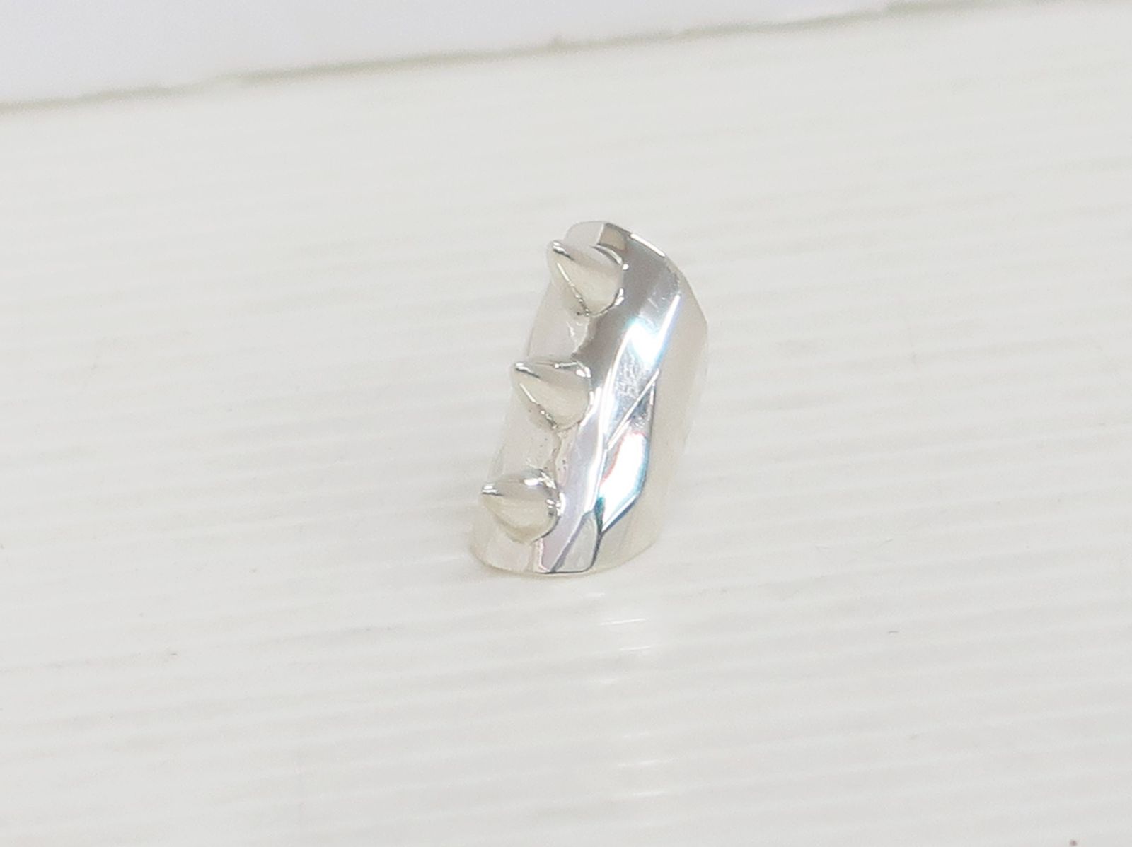  2205 GARNI ガルニ KAMIYA カミヤ Crockery Spike Ear Cuff クロッケリースパイク イヤーカフ 片耳用 イヤーカフ イヤーフック アクセサリー