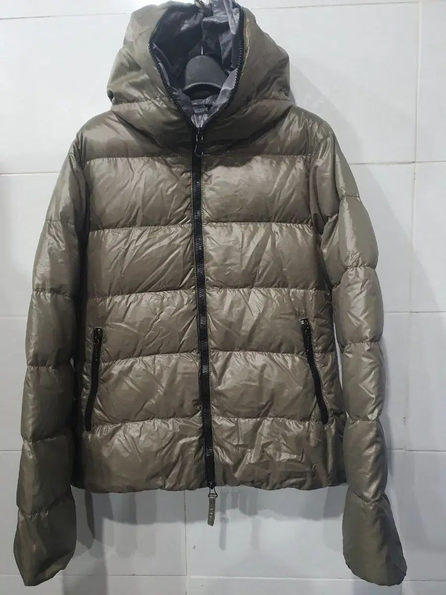 デュベティカ レディース グース ショートダウン