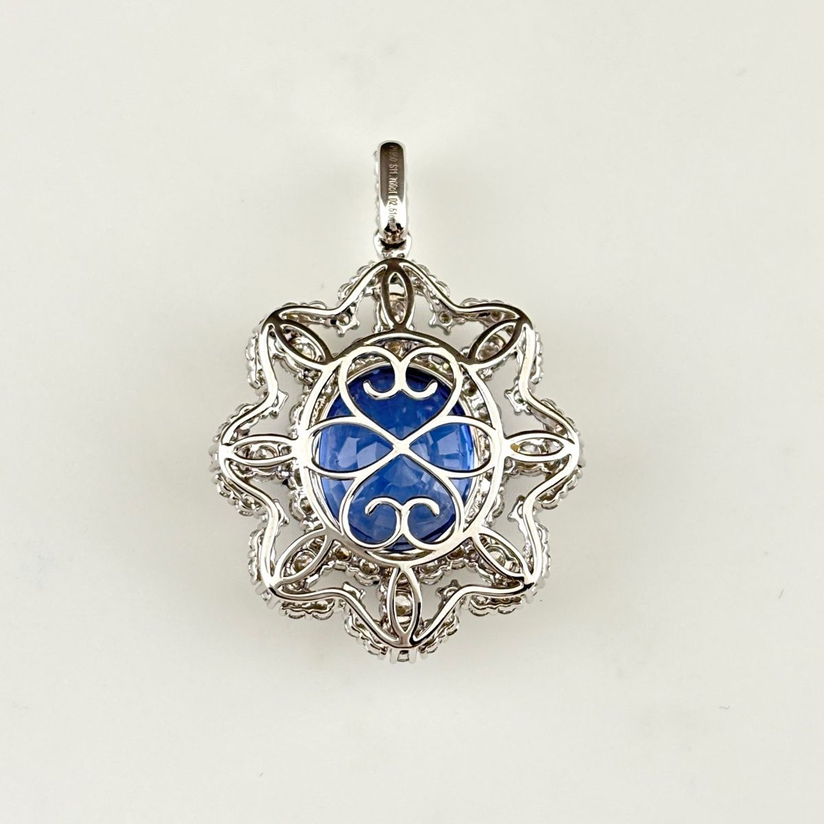 リメイク サファイア ペンダントトップ プラチナ メレダイヤ