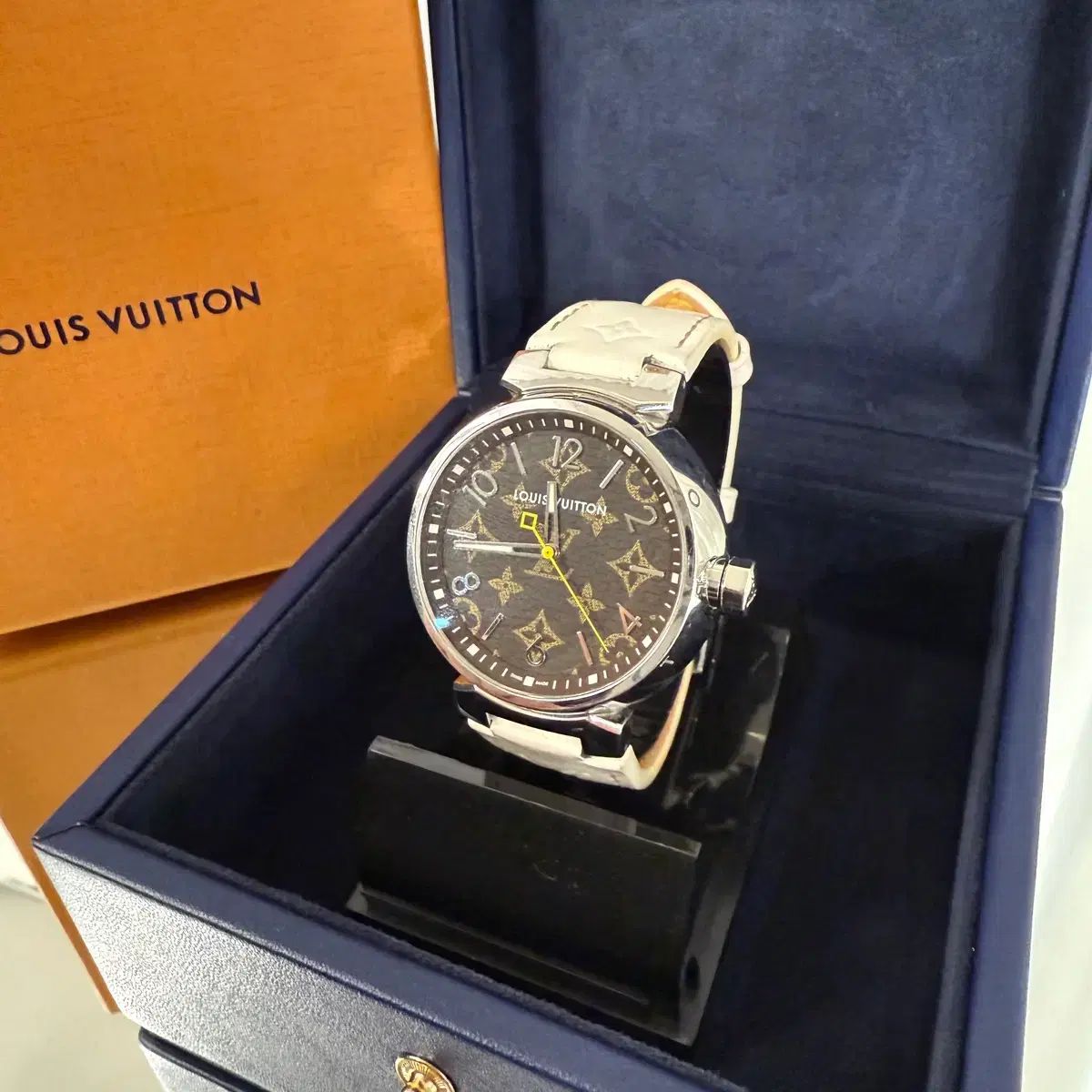 Louis Vuitton ルイヴィトン タンブール モノグラム クォーツ 時計 QA 072 Z