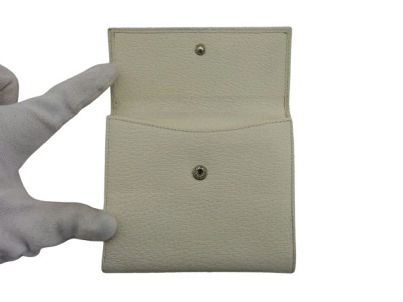 最大30％OFF】グッチ GUCCI 二つ折り財布 アイボリー レディース 中古