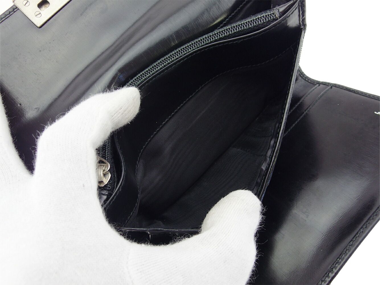 最大30％OFF】サルヴァトーレフェラガモ Salvatore Ferragamo 長財布