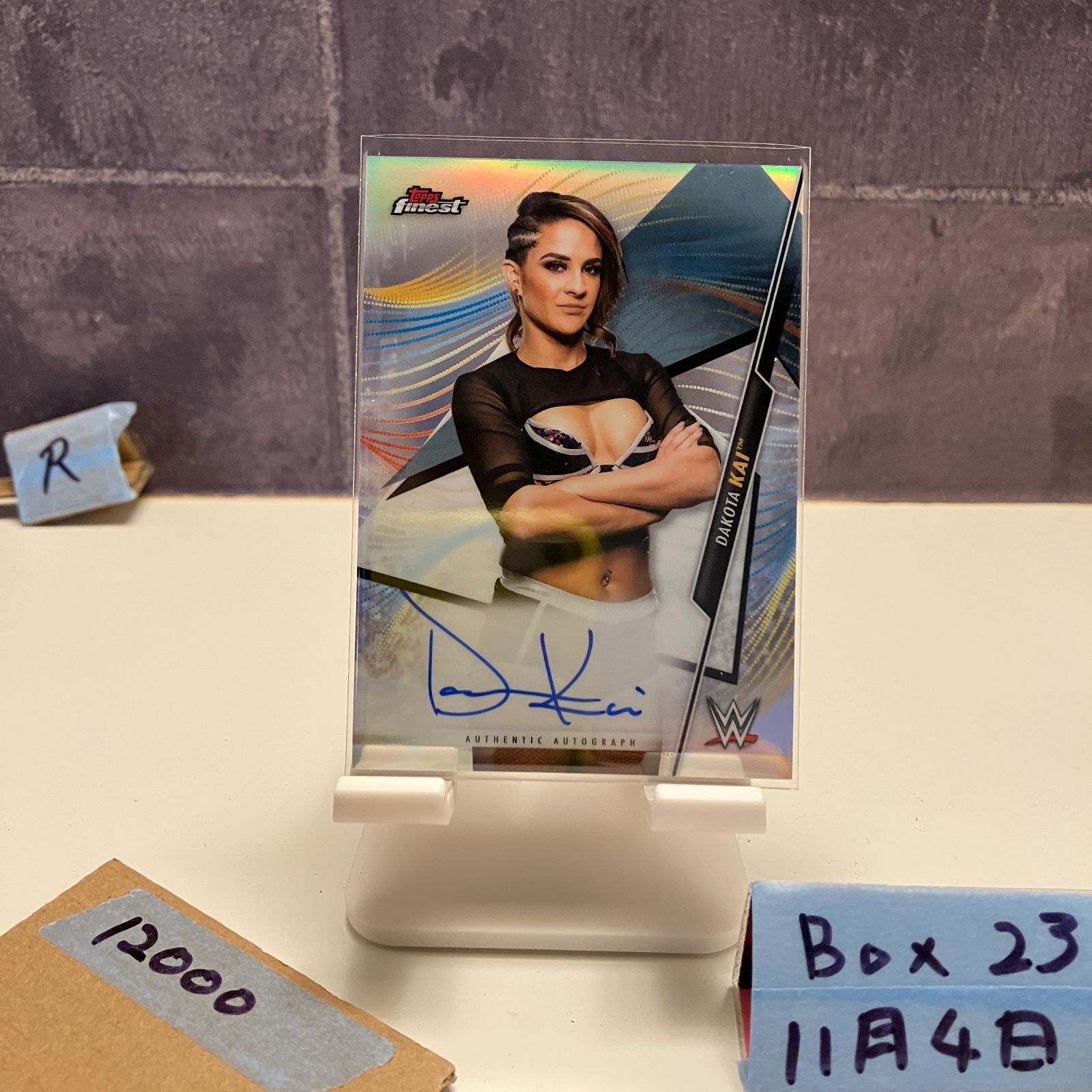 2020 Topps Dakota Kai 直筆サインカード WWE NXT Finest Refractor カード
