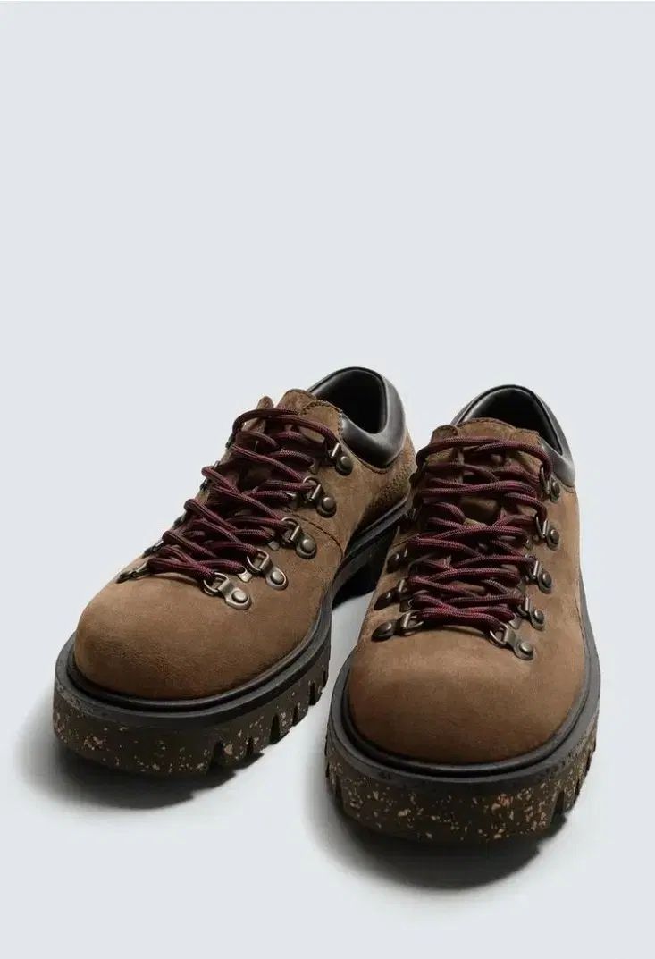 285 1回着用 ザラ マウンテン シューズ