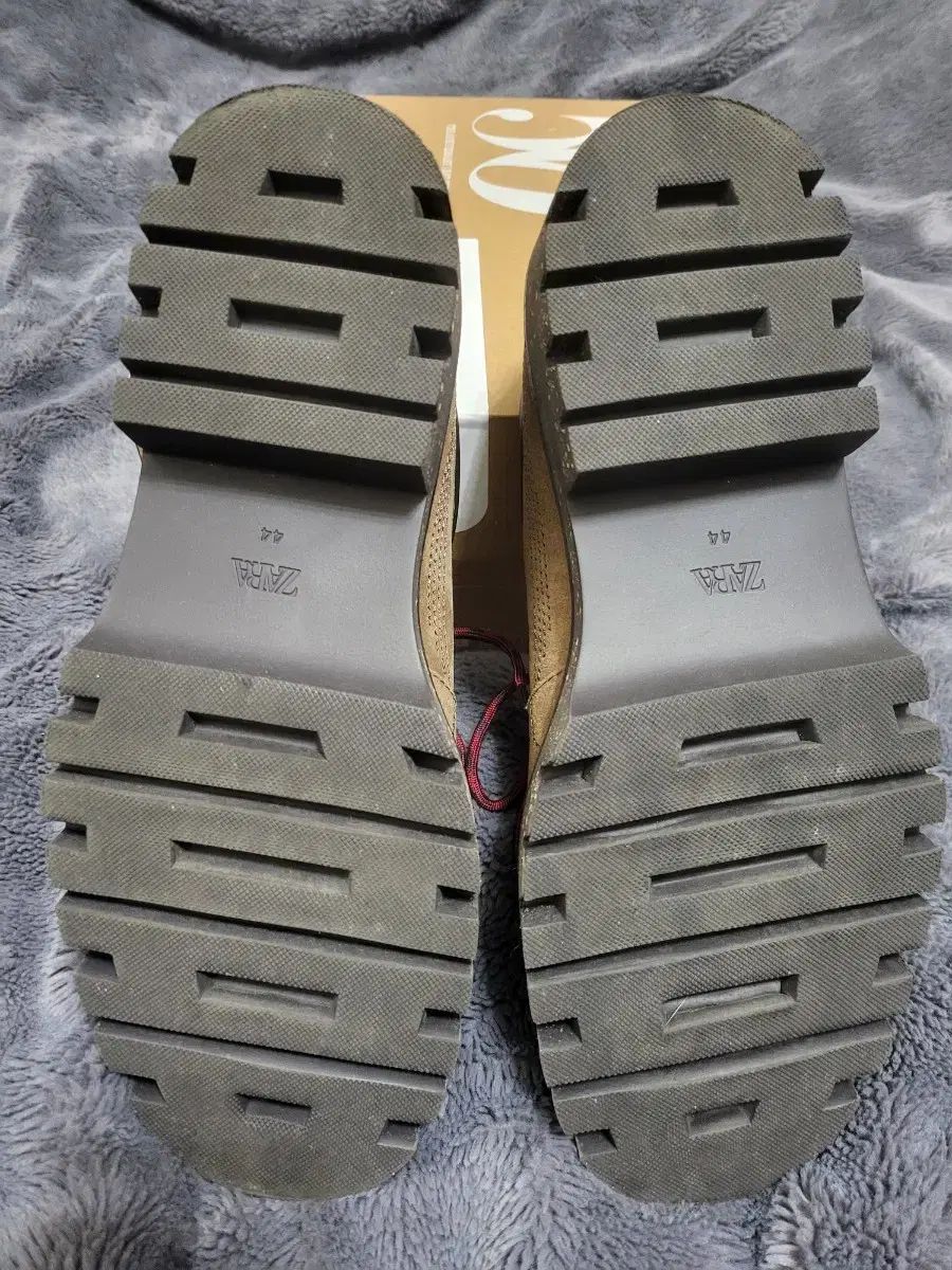 ザラ マウンテン