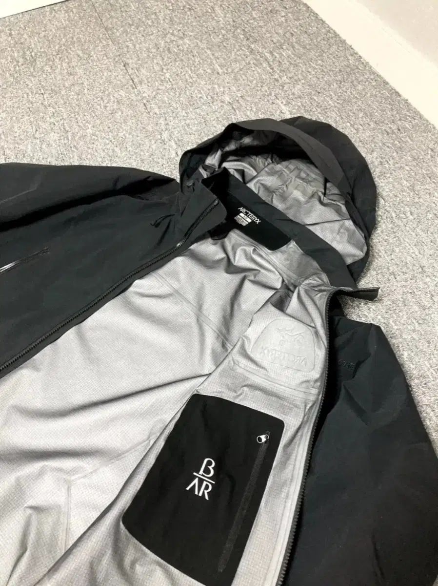 ARC TERYX アークテリクス ベータ AR ブラック S