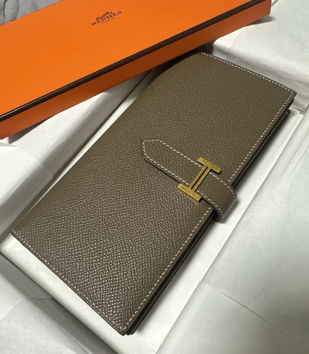 エルメス ベアン 長財布 エトープ ゴールド金具