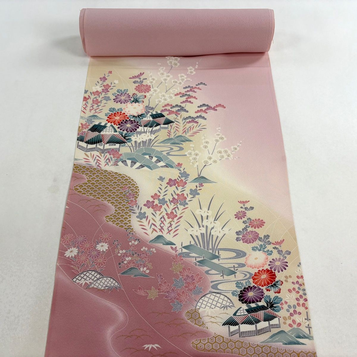 反物 秀品 付下げ 草花 流水 金彩 ぼかし ピンク 正絹