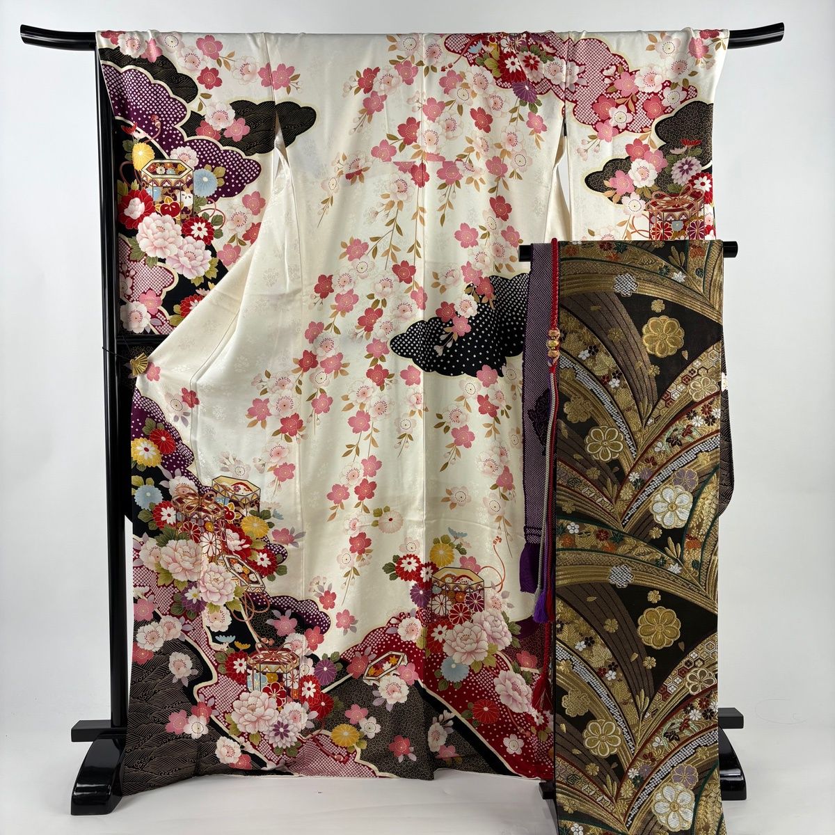 振袖 身丈171.5 cm 裄丈72 L 袷 袋帯フルセット 貝桶 草花 金糸 金彩 クリーム 正絹