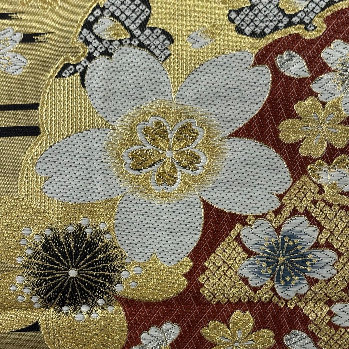 袋帯 秀品 振袖向き 桜 雪輪 箔 金銀糸 金色 六通 正絹