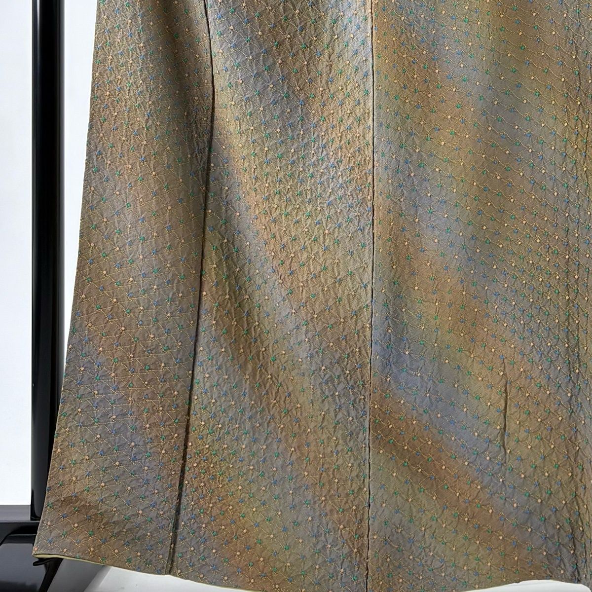 美品】 小紋 身丈164cm 裄丈64.5cm M 袷 斉藤三才 落款 幾何学 斜縞