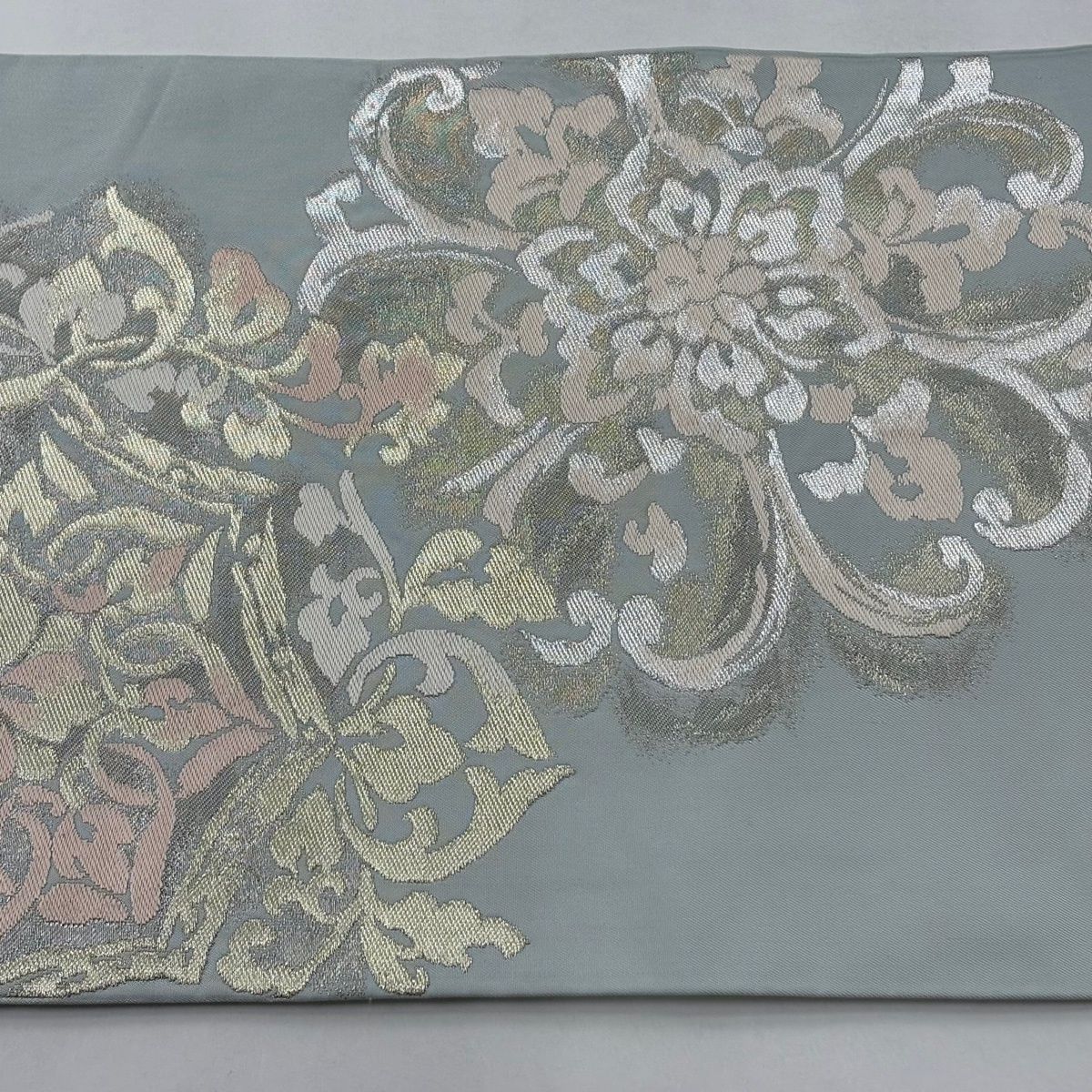 袋帯 秀品 川島織物 落款 本袋帯 華文 箔 金銀糸 薄緑 お太鼓柄 正絹