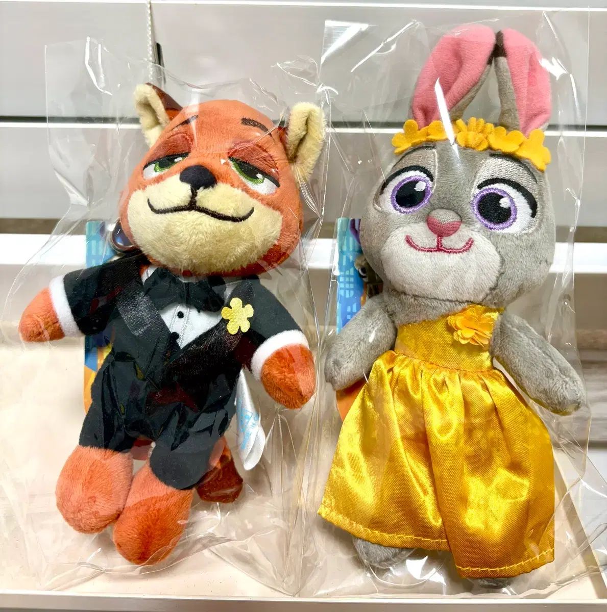 cgv ズートピア2 タックシード ニック ドレス ジュディ キーホルダー セット