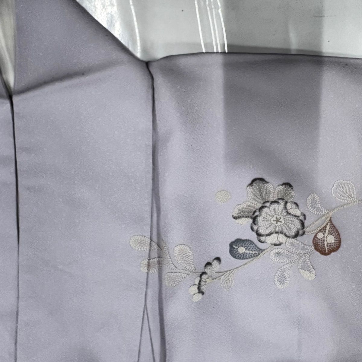  訪問着 身丈167 cm 裄丈63.5 S 袷 草花 相良刺繍 ぼかし 薄紫 正絹 訪問着 付け下げ 着物