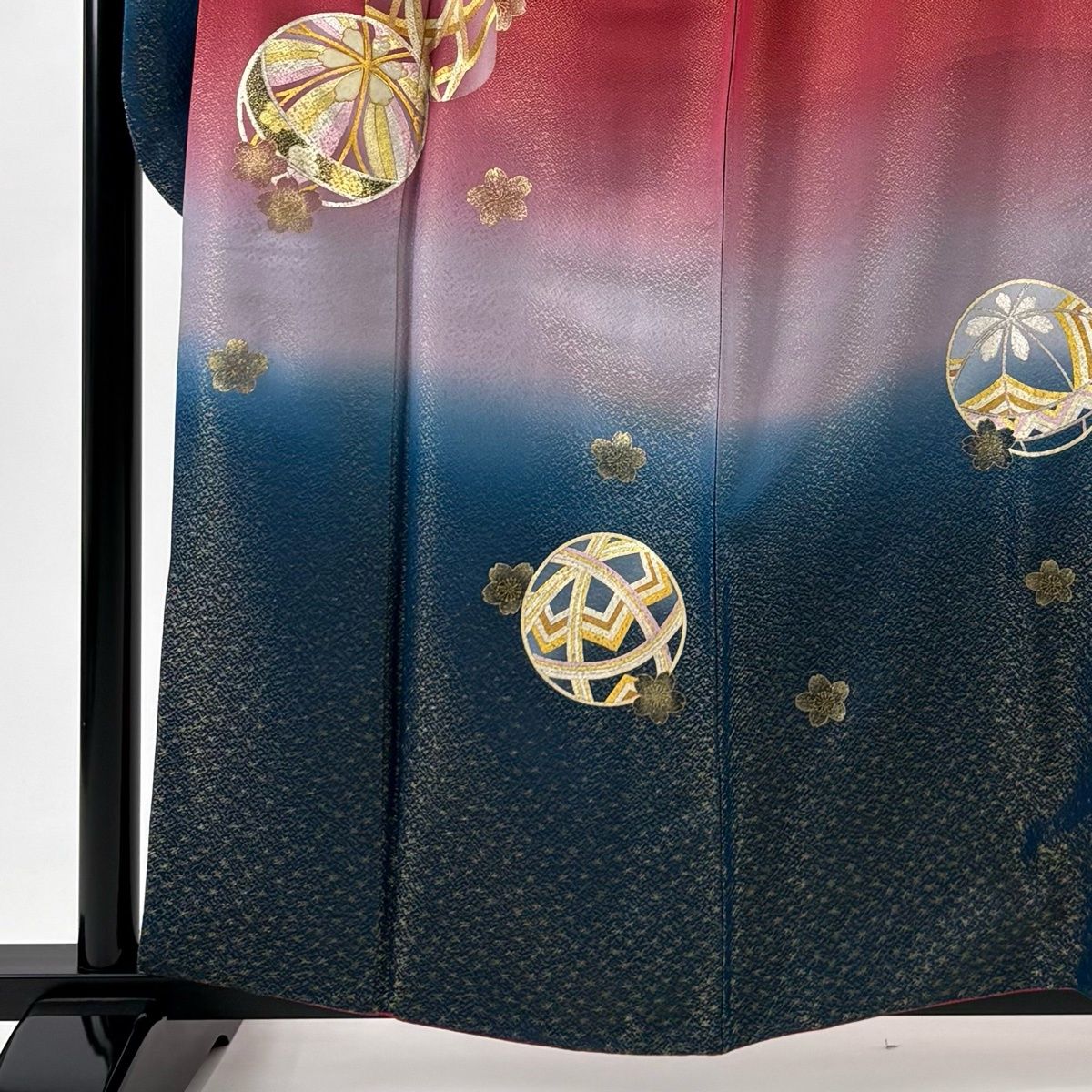 振袖 身丈158.5 cm 裄丈66 M 袷 手毬 桜 螺鈿 金通し 赤 正絹 名品