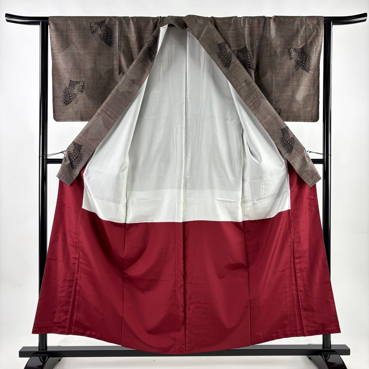  大島紬 身丈157.5 cm 裄丈63.5 S 袷 純泥染 証紙 蝶 焦茶色 正絹 紬 着物