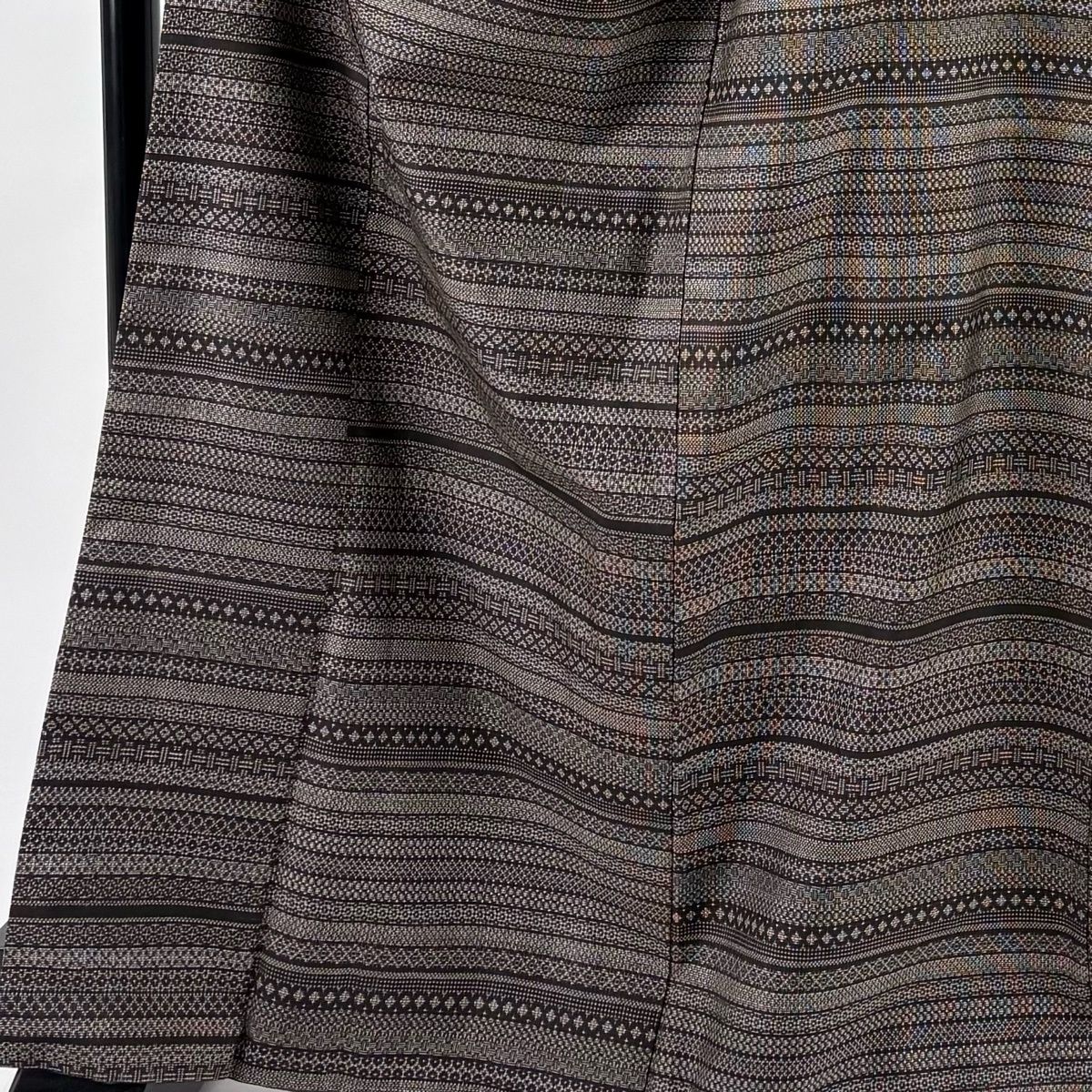 大島紬 身丈168 cm 裄丈72 L 袷 純泥染 証紙 縞 幾何学模様 焦茶色 正絹