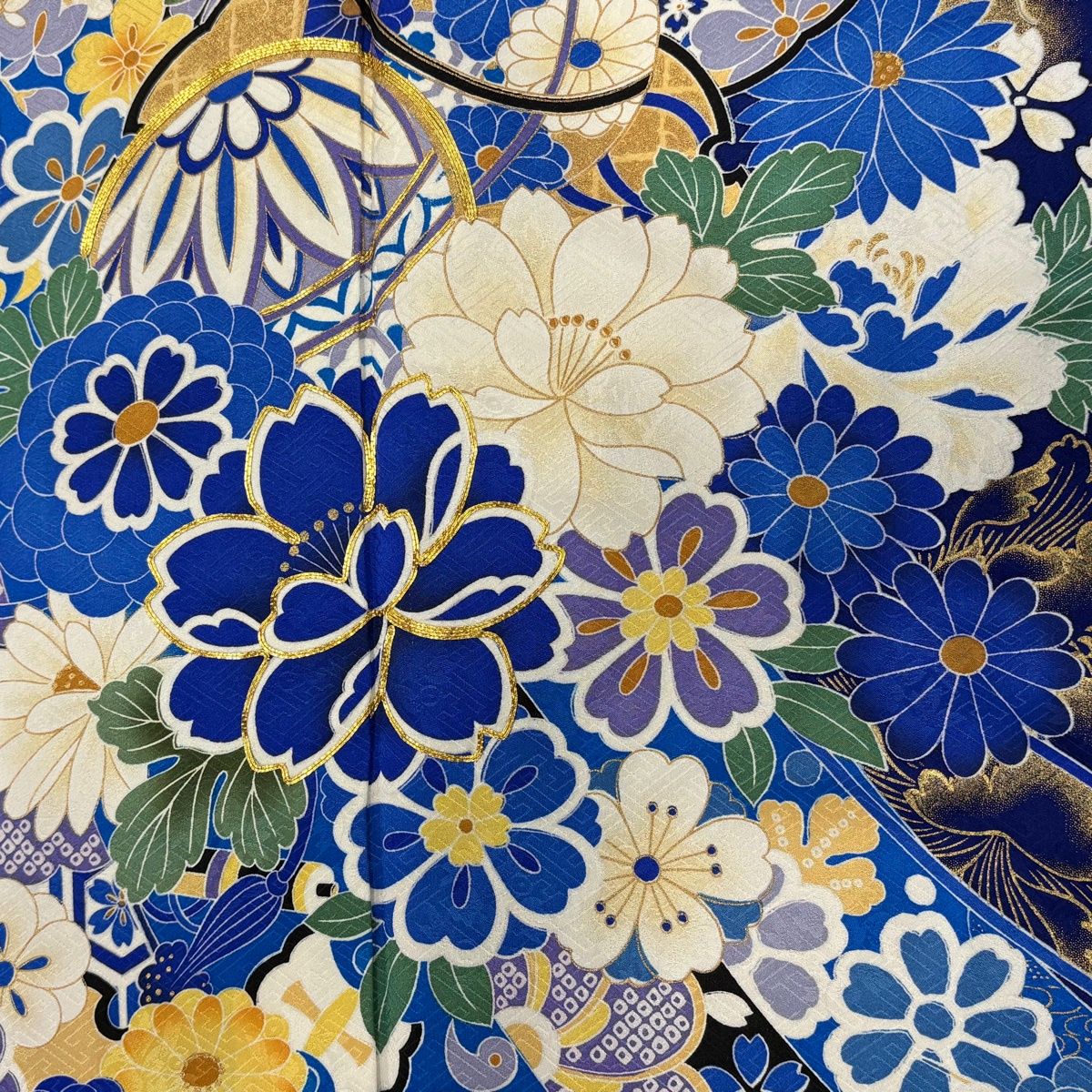  振袖 身丈164 cm 裄丈68.5 L 袷 草花 熨斗 金糸 金彩 青 正絹 名品 振袖 着物