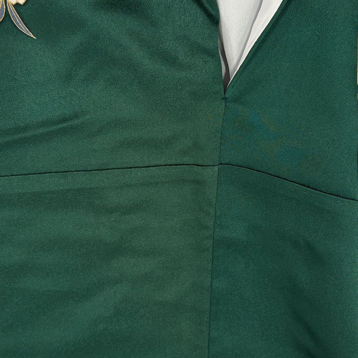 振袖 身丈172.5cm 裄丈70.5cm L 袷 草花 蝶 金糸 金彩 深緑 正絹 名品