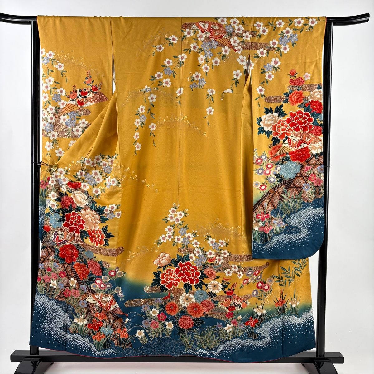 振袖 身丈158cm 裄丈63cm S 袷 牡丹 桜 金彩 染め分け 山吹色 正絹
