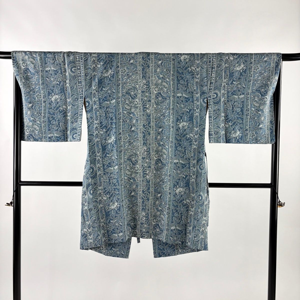 道中着 身丈96 5 cm 裄丈67 M 和装コート 草花 縦縞 青灰色 正絹