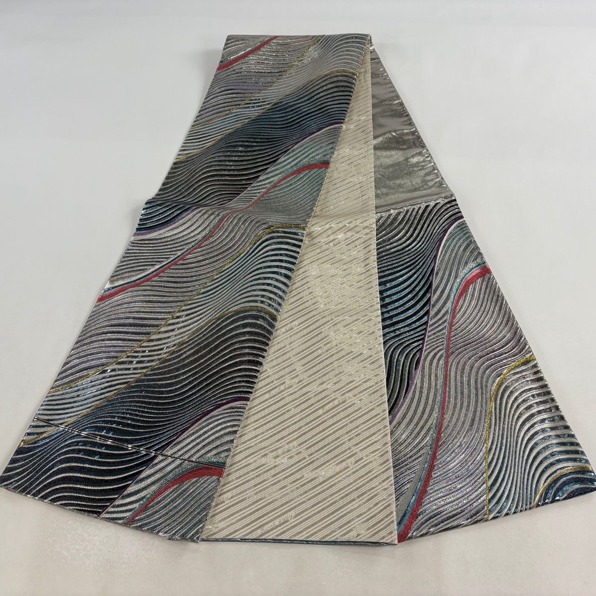 美品】 袋帯 秀品 関西仕立て よろけ縞 波 箔 金銀糸 青 六通 正絹