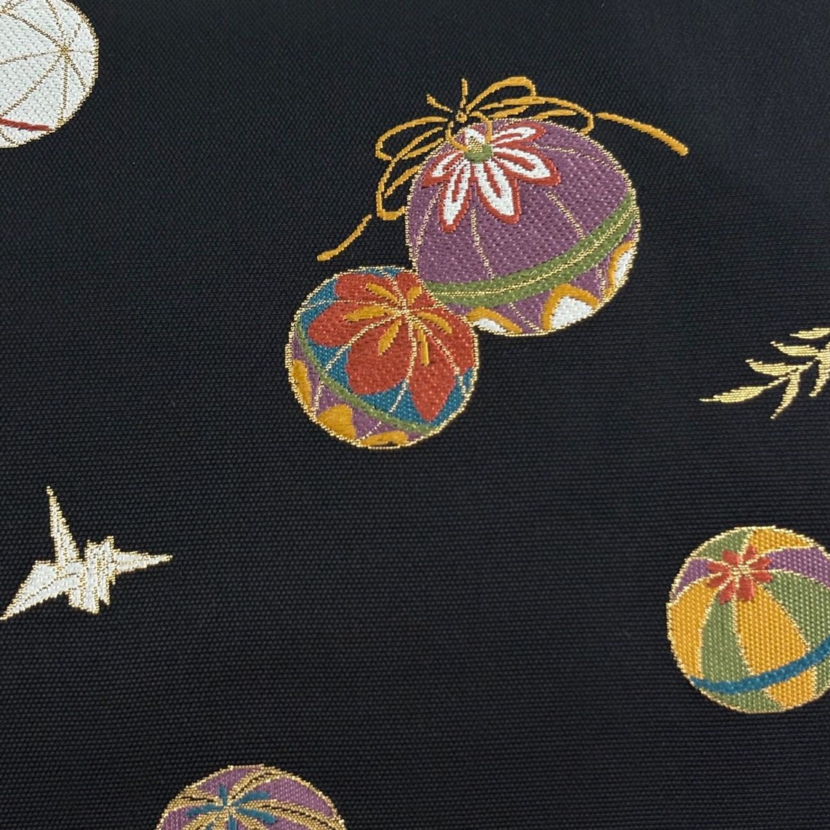 名古屋帯 秀品 手毬 折り鶴 箔 唐織 黒 正絹