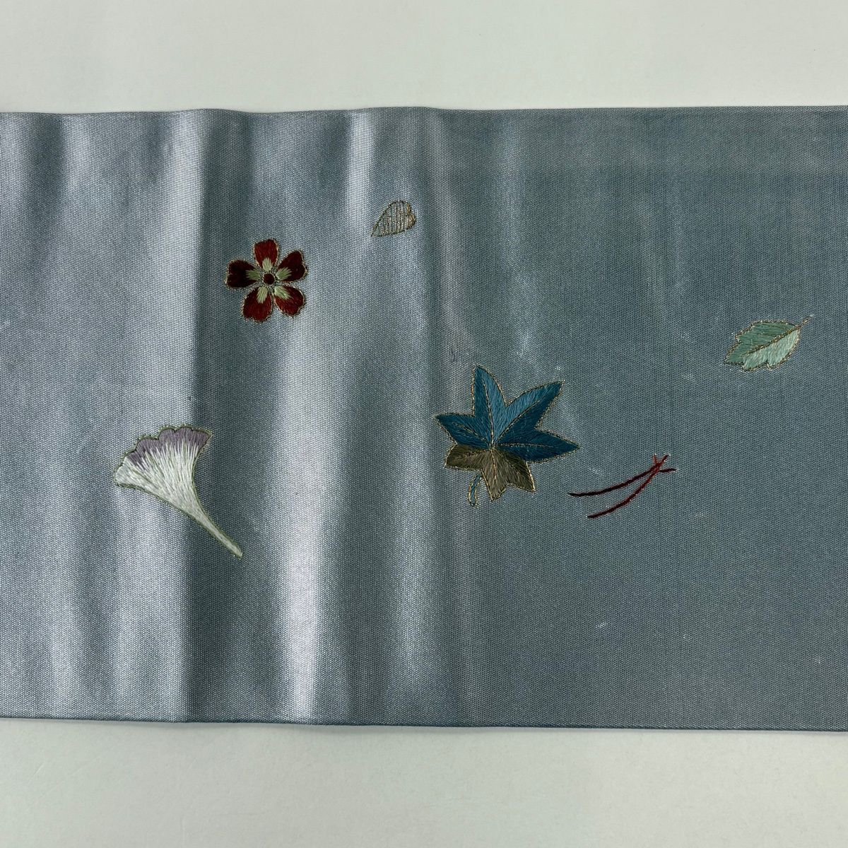  名古屋帯 秀品 楓 桜 箔 金糸 灰色 正絹 名古屋帯 帯