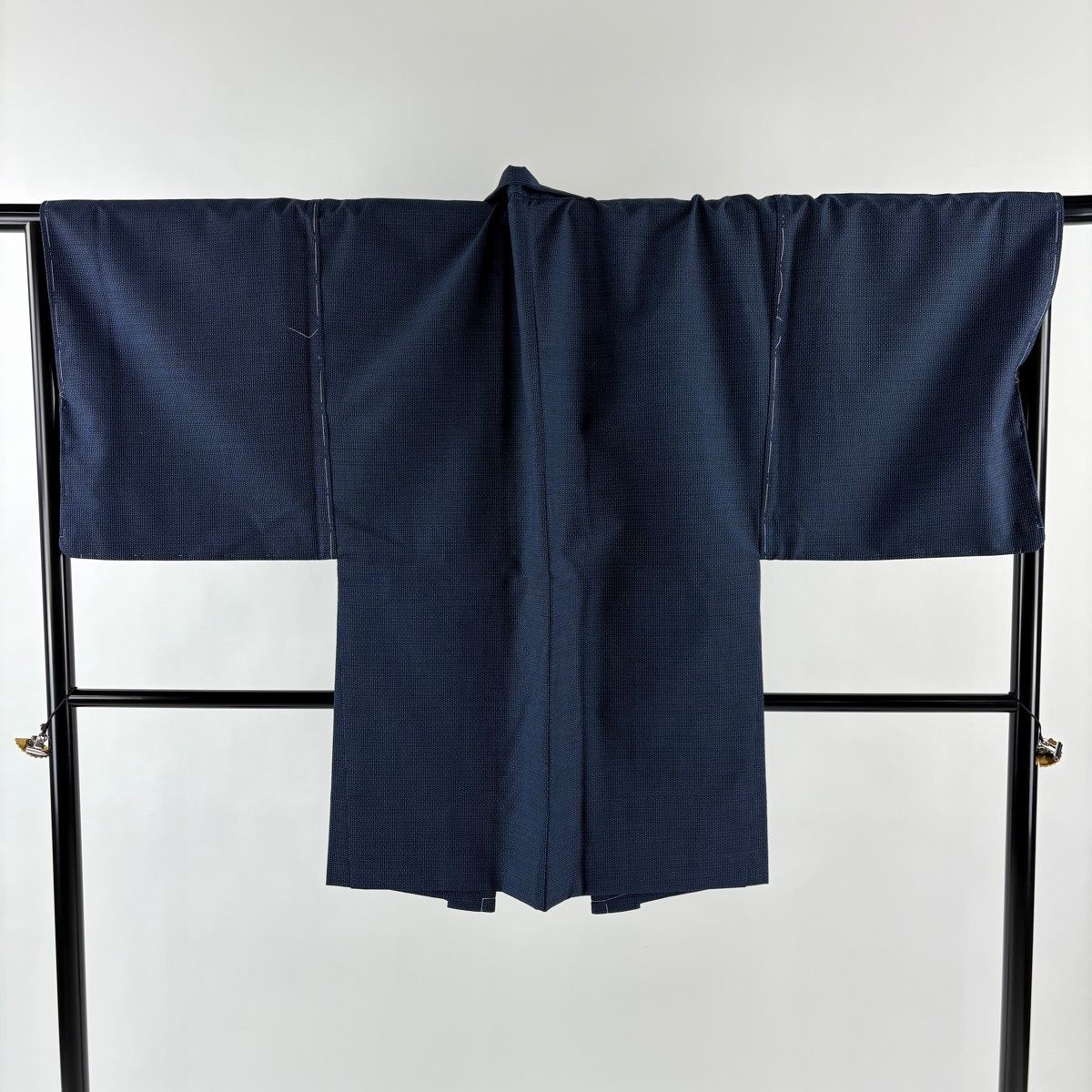 男着物 身丈93 5 cm 裄丈72 L 羽織 紬地 亀甲絣 濃紺 正絹 秀品