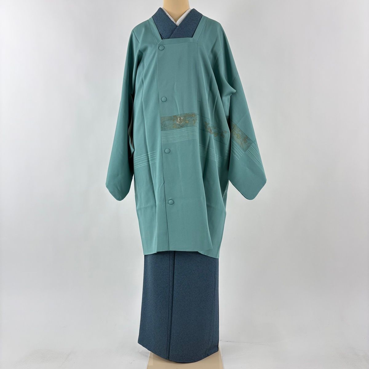 道行 身丈99 cm 裄丈69 L 和装コート 角衿 草花 縞 金彩 刺繍 薄緑 正絹 秀品