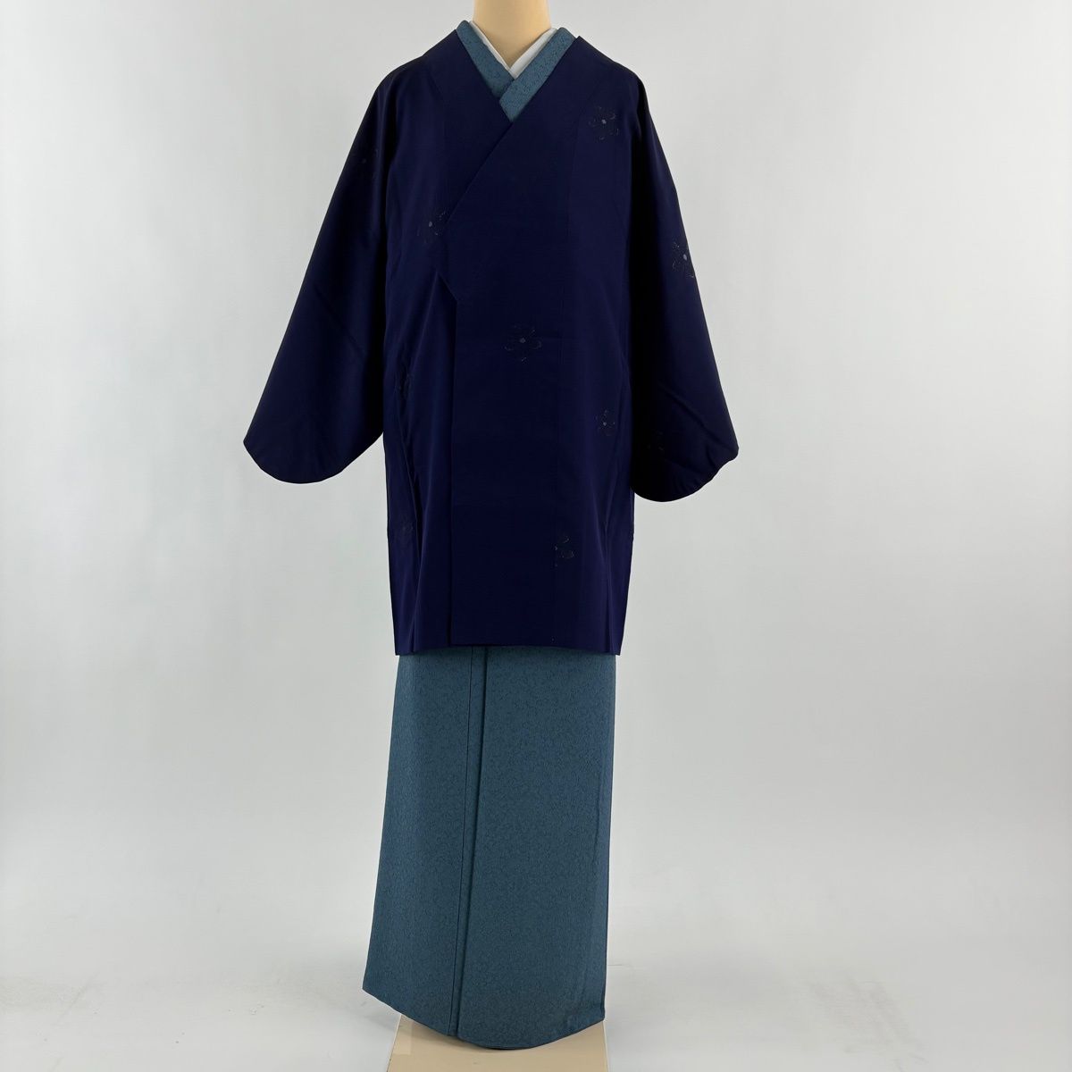 道行 身丈89.5 cm 裄丈60.5 S 和装コート 花 銀糸 青紫 正絹 秀品
