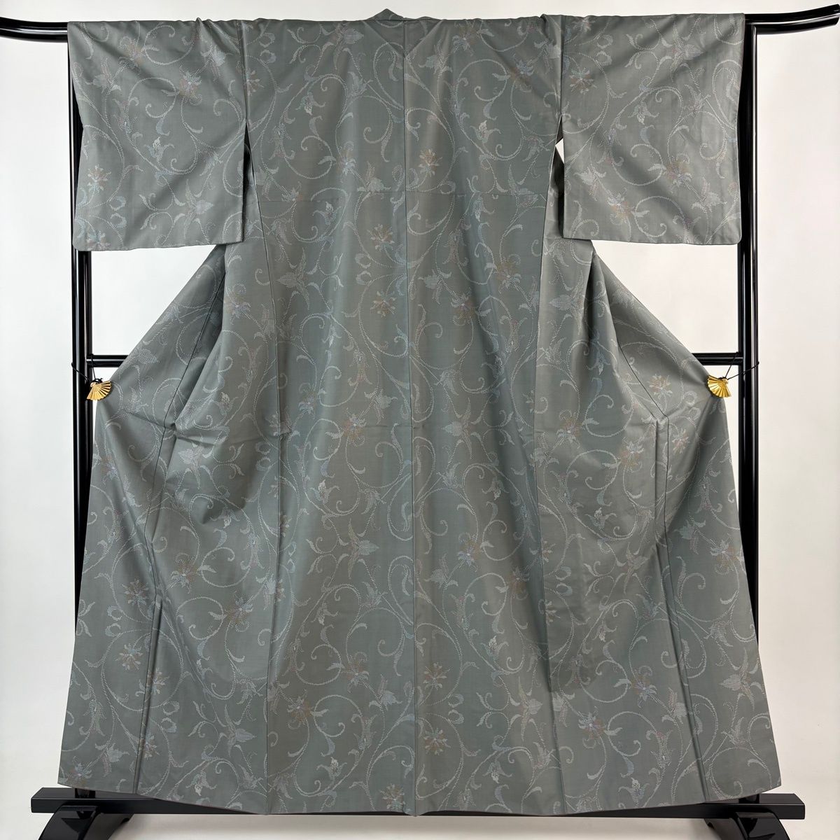 大島紬 身丈158 5 cm 裄丈66 M 袷 証紙 花唐草 灰緑 正絹 秀品