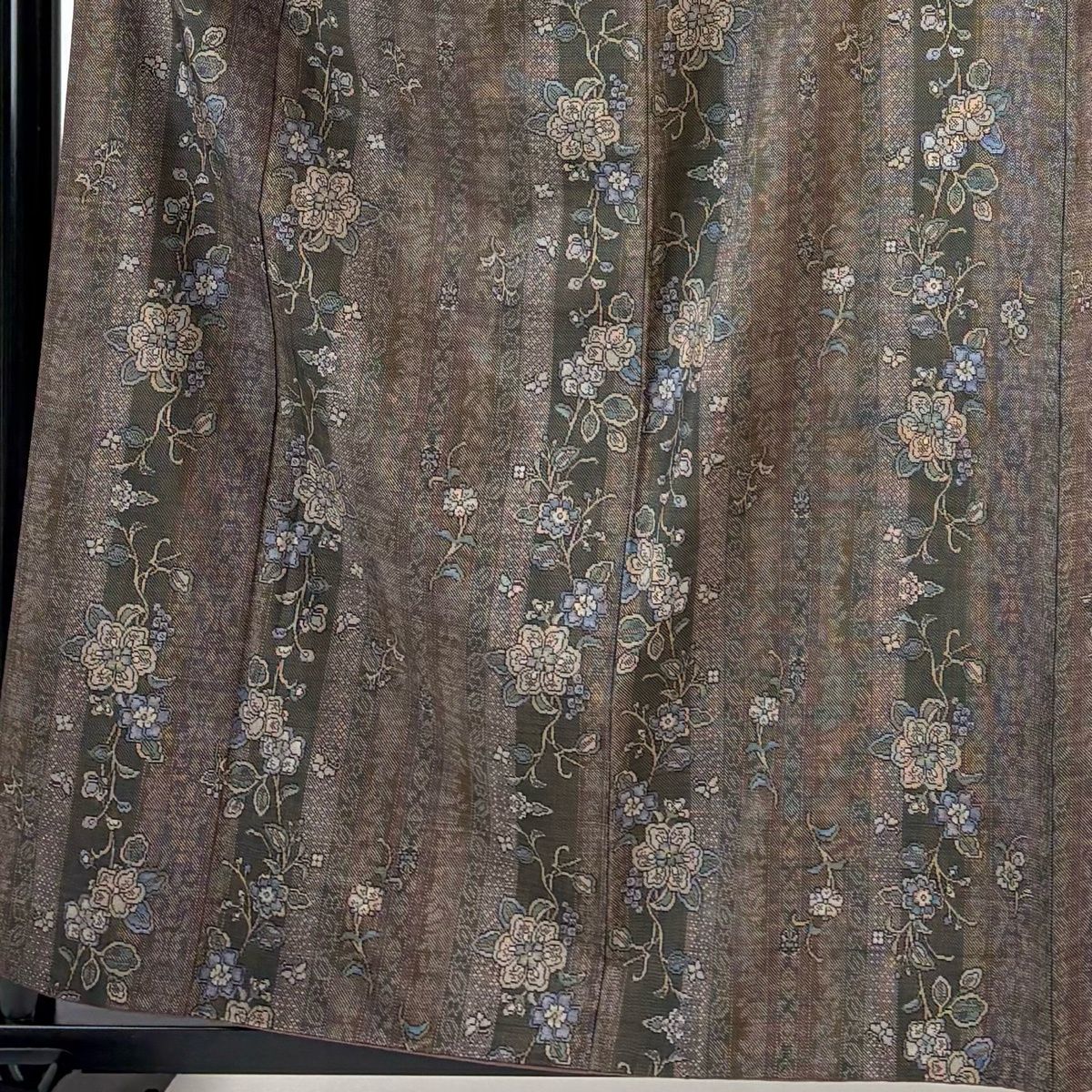 紬 身丈158.5 cm 裄丈64 M 袷 枝花 縦縞 茶紫 正絹 秀品