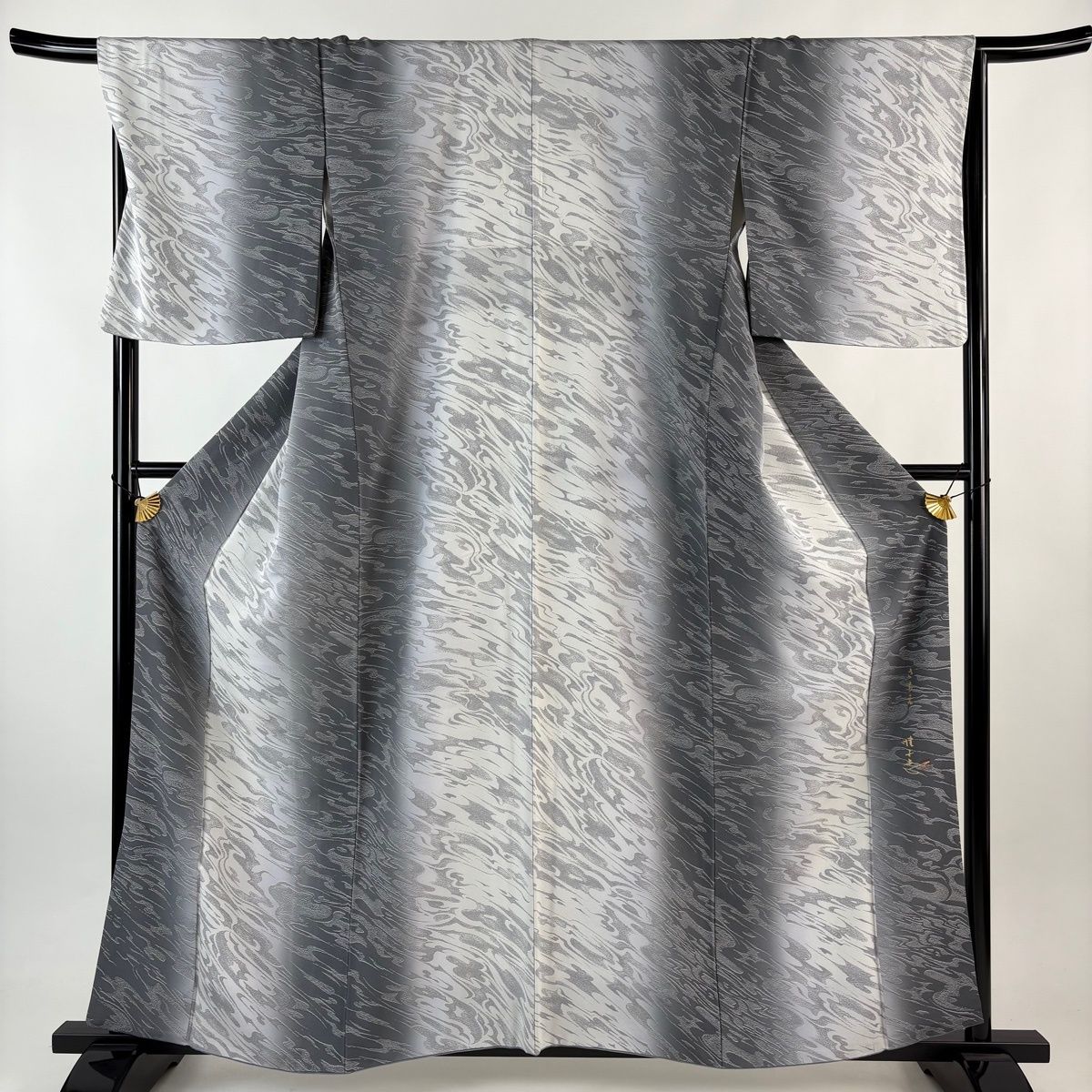 小紋 身丈159.5 cm 裄丈68 L 袷 山本唯与志 落款 幾何学 ぼかし 灰色 正絹 秀品