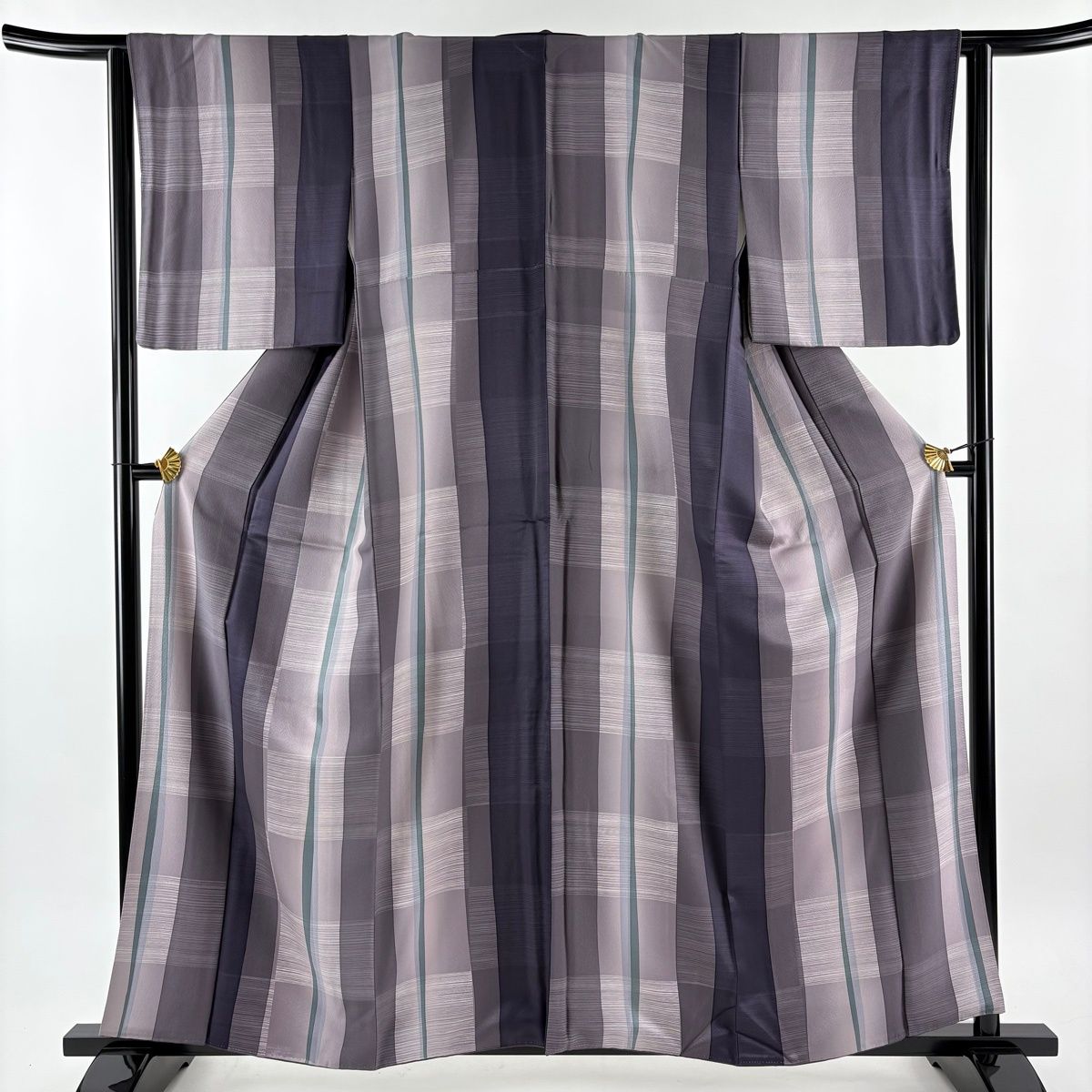 美品】 小紋 身丈159.5cm 裄丈62cm S 袷 縦縞 横縞 ぼかし 紫 正絹 秀