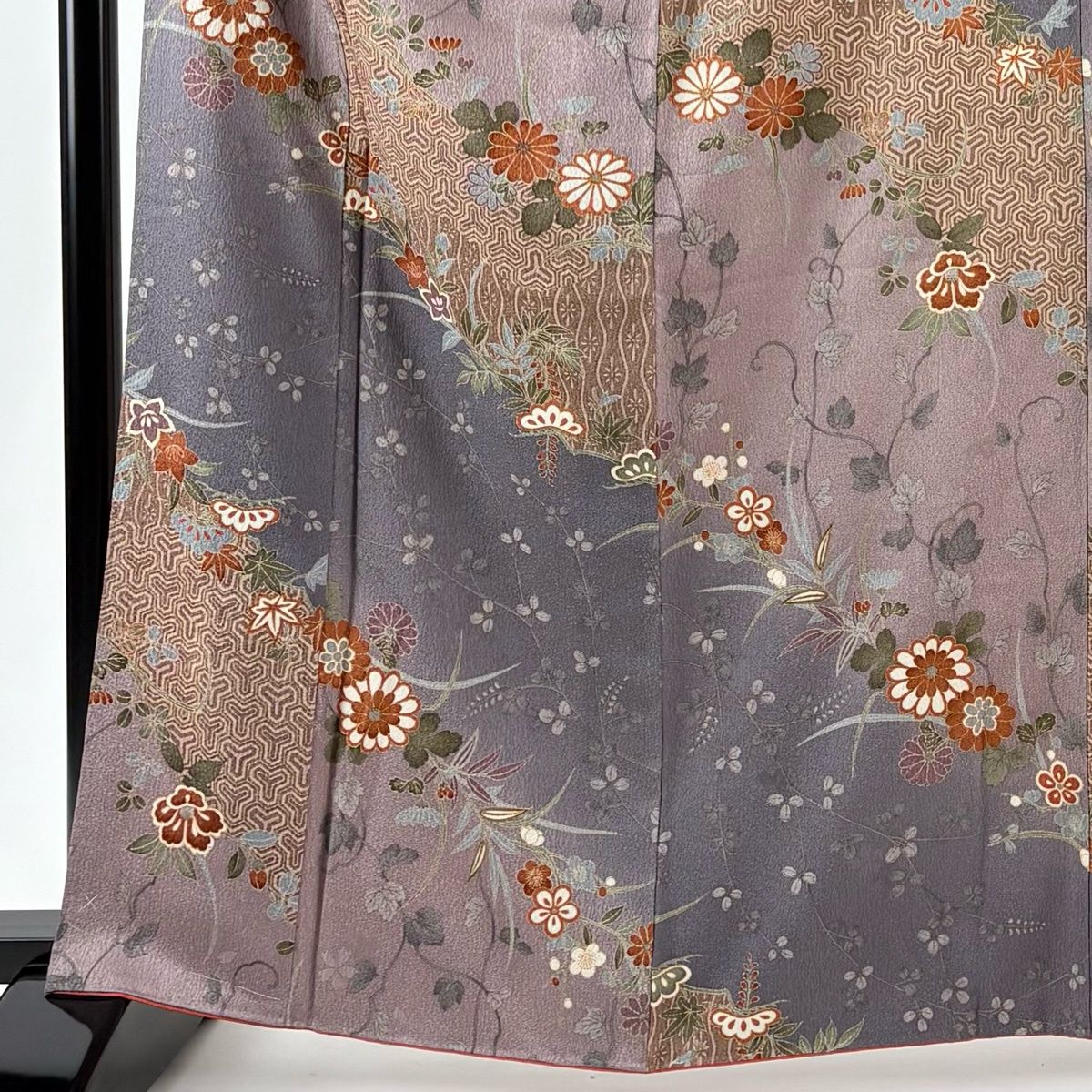 小紋 身丈164 cm 裄丈66.5 M 袷 草花 笠松 金彩 ｀ 紫 正絹 秀品