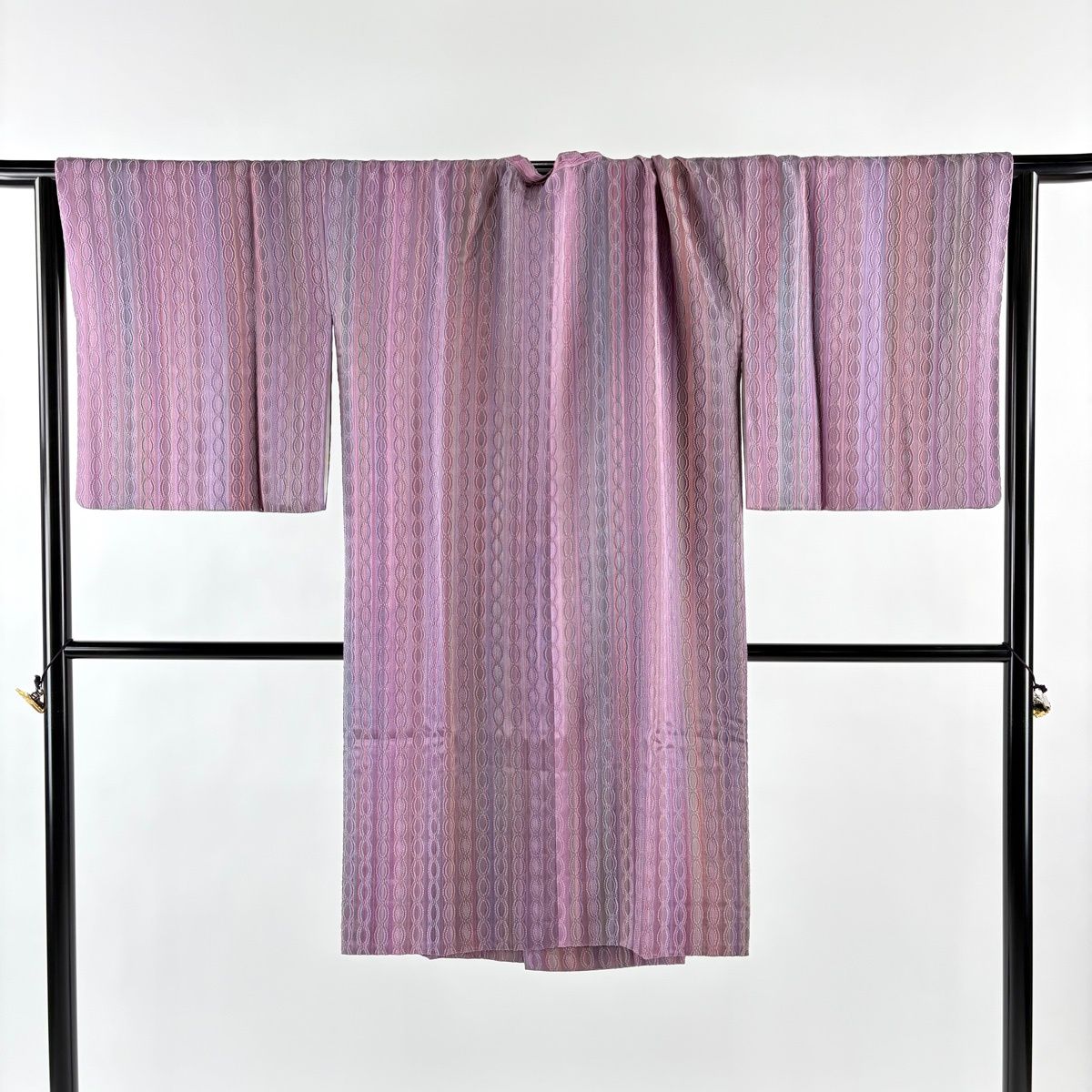 道行 身丈108 cm 裄丈69 L 落款 幾何学模様 縞縞 紫 正絹 秀品