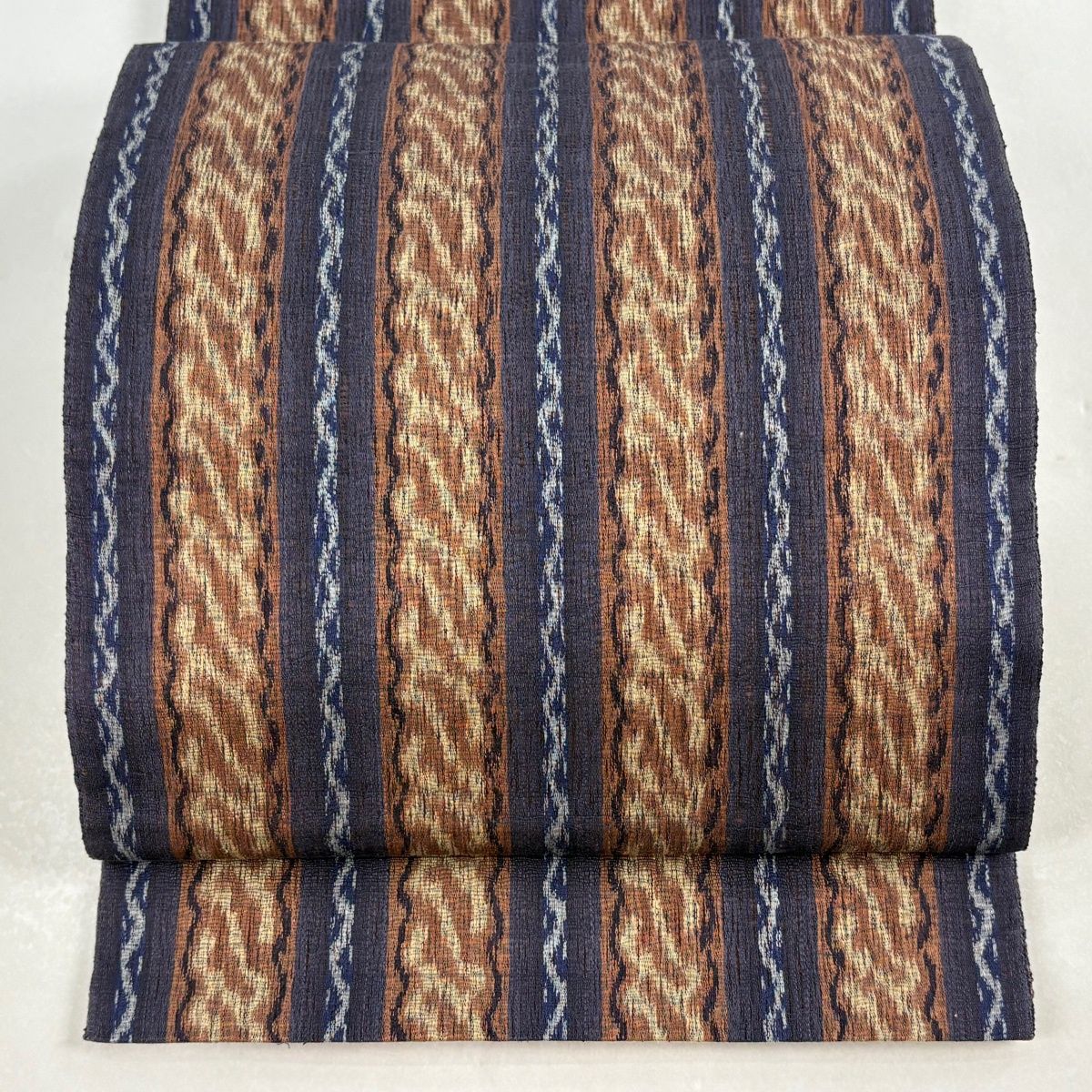 美品】 袋帯 秀品 縞 幾何学模様 茶紫 全通 正絹 【中古】 - メルカリ