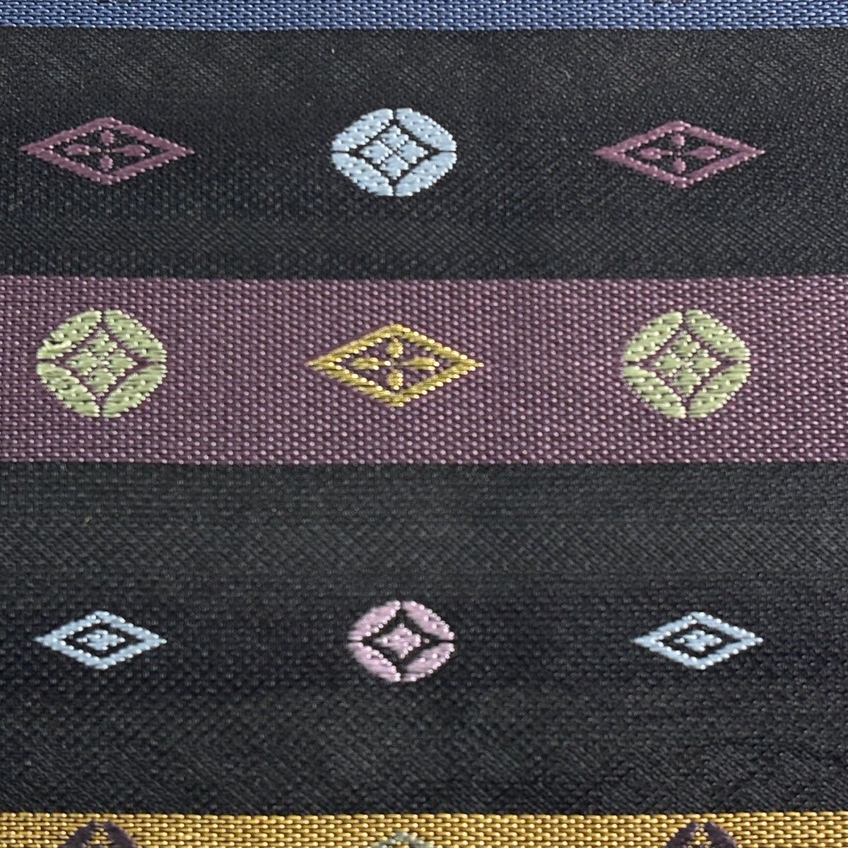 美品】 名古屋帯 秀品 夏帯 縞模様 七宝文 ラメ糸 金糸 黒 正絹 【中古