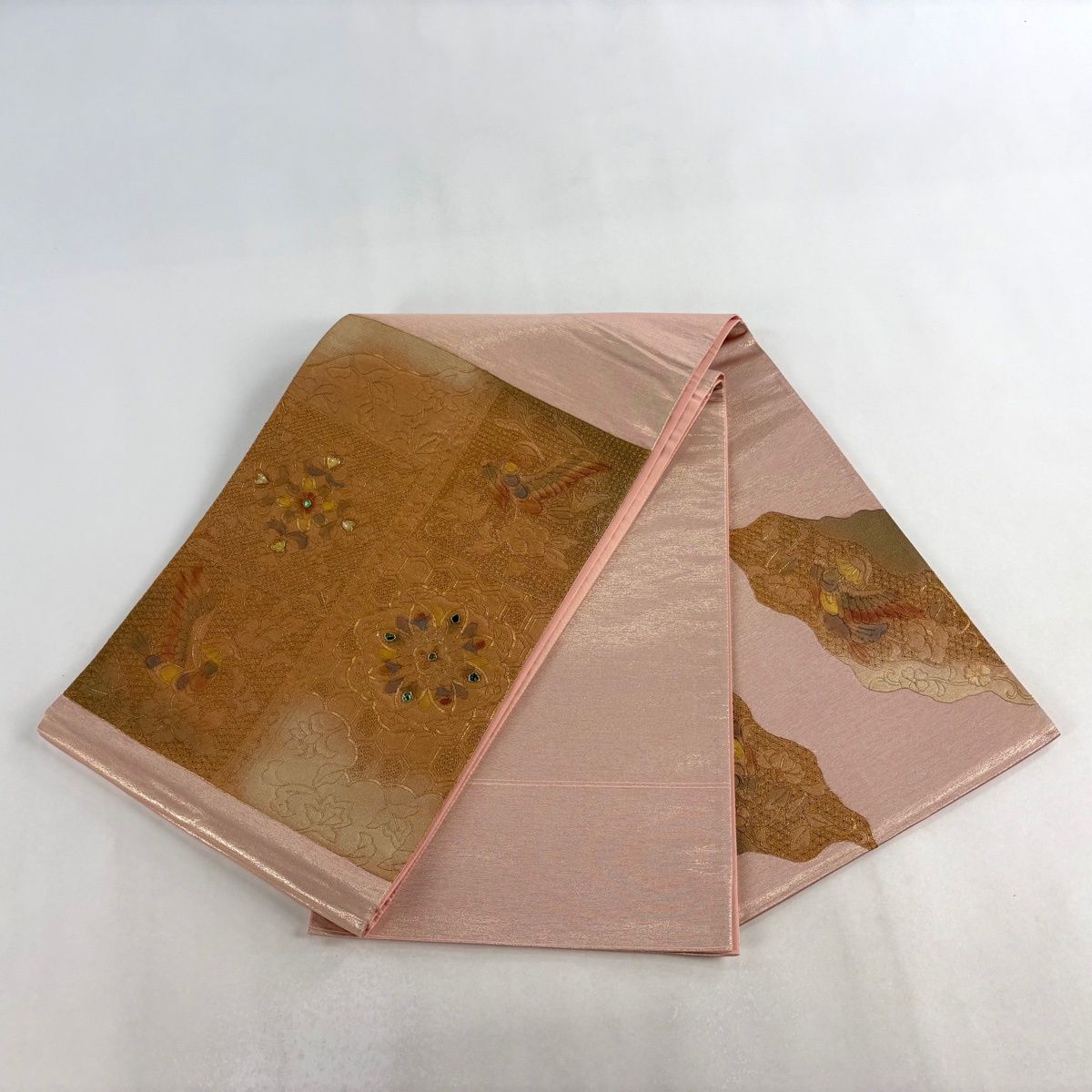 袋帯　螺鈿　礼装用　お太鼓柄　美品　華紋 美品】 袋帯 秀品 華文 鳥 螺鈿 刺繍 薄ピンク お太鼓柄 正絹 【中古