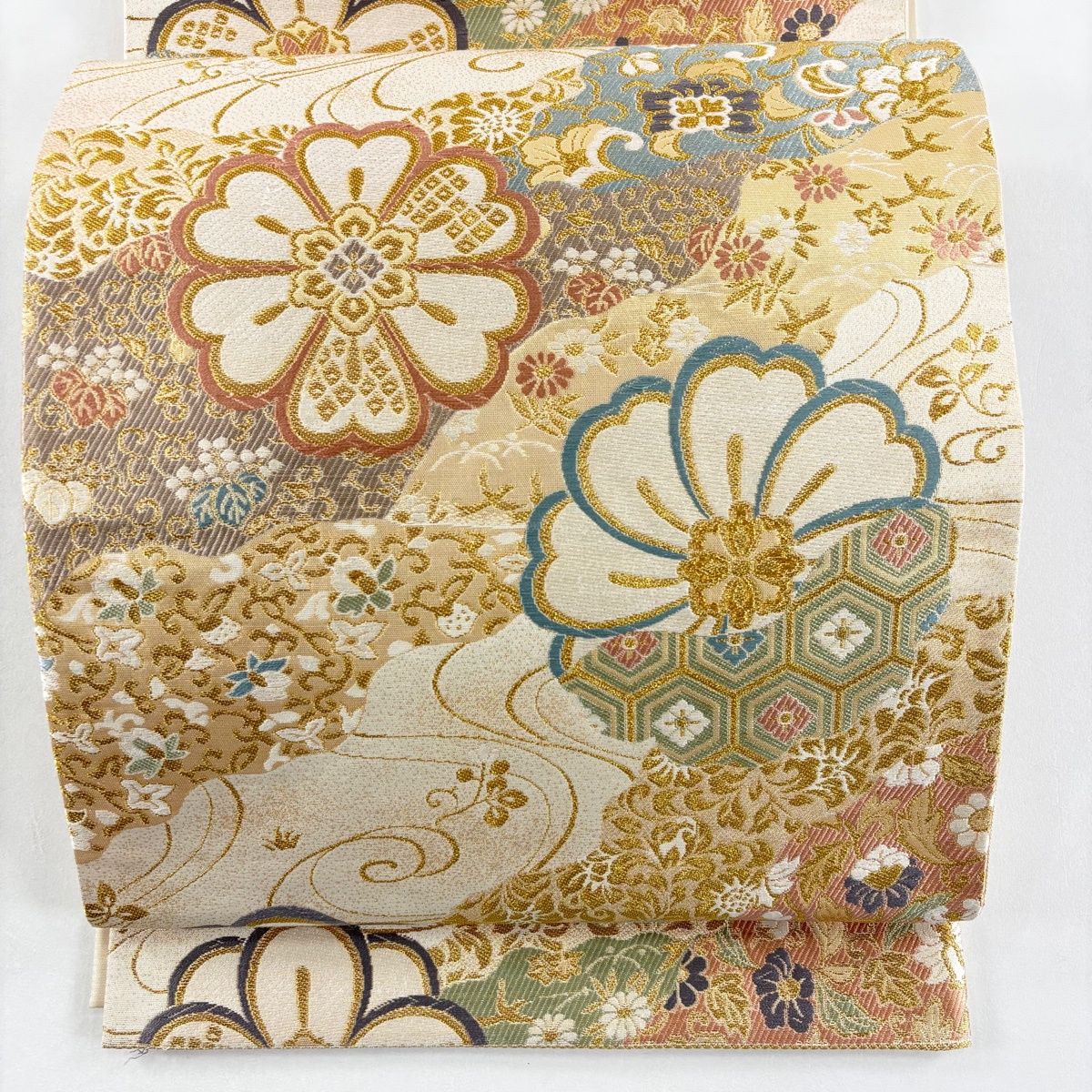 美品】 袋帯 秀品 花唐草 流水 金糸 箔 ベージュ 六通 正絹 【中古
