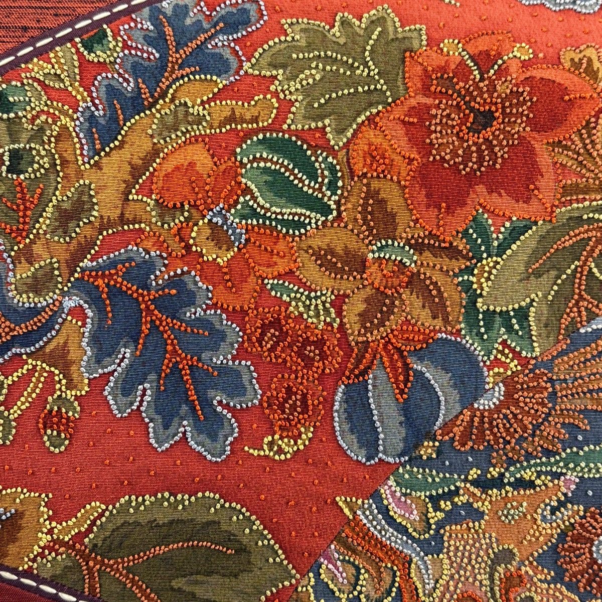 袋名古屋帯 秀品 紬地 草花 相良刺繍 茜色 正絹