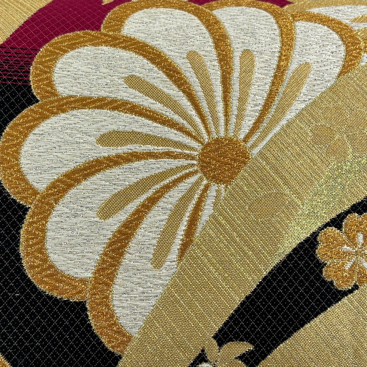 袋帯 秀品 桜 熨斗 金銀糸 箔 金色 六通 正絹 【中古】 - メルカリ