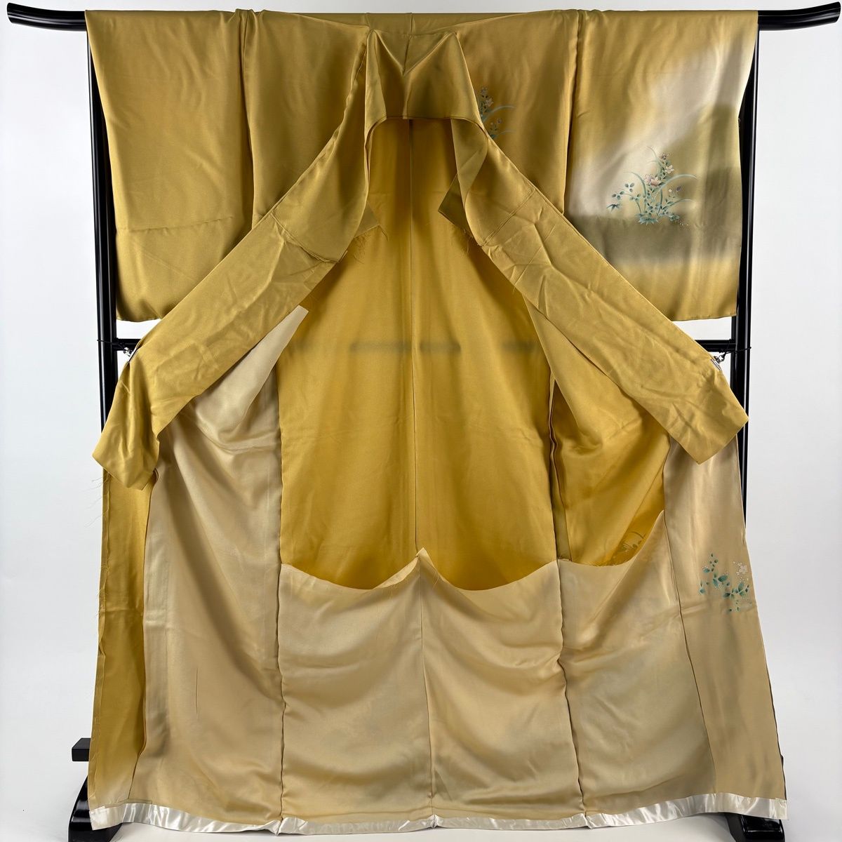 訪問着 身丈177.5cm 裄丈69.5cm 未仕立て 仮絵羽 御所車 菊 刺繍 金糸