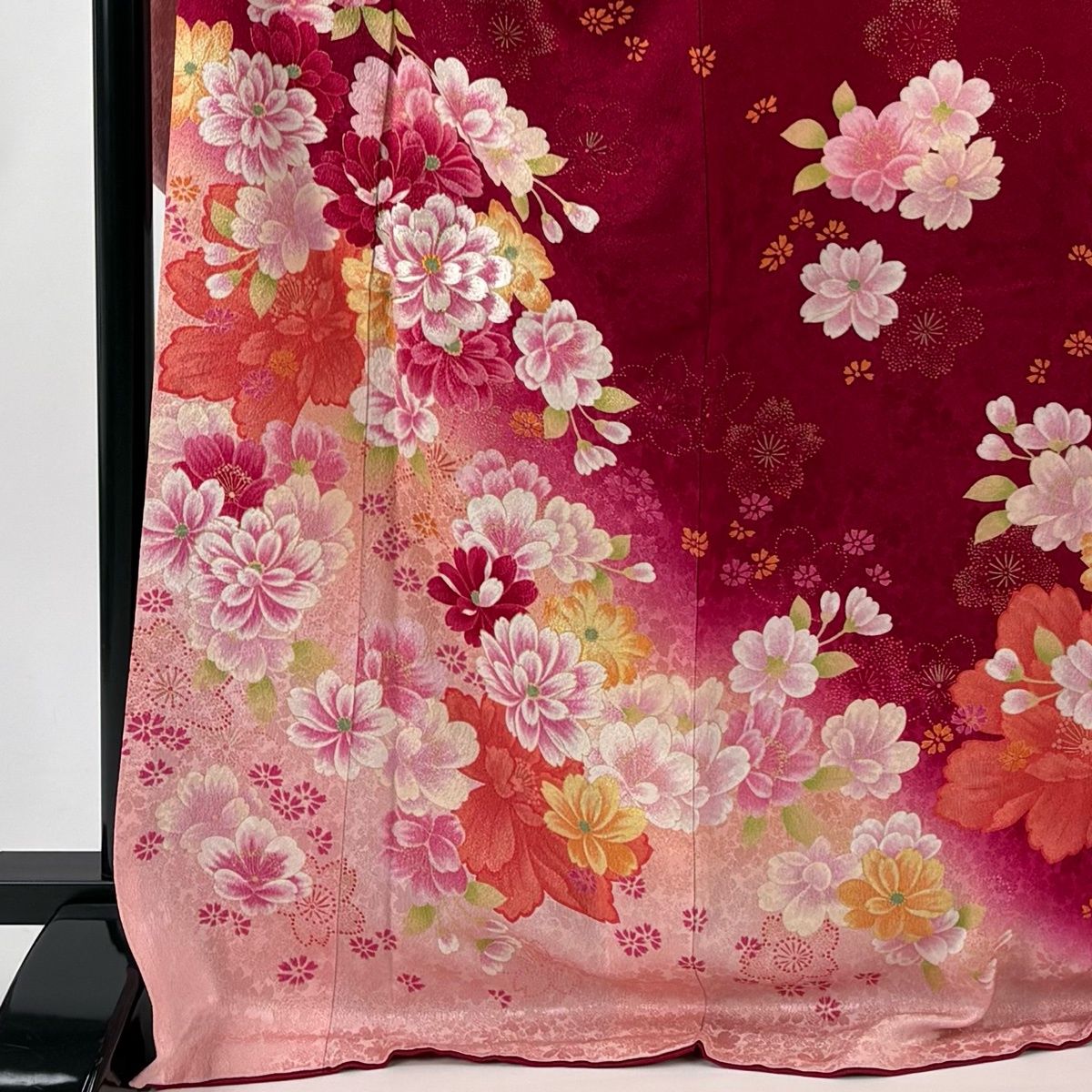 振袖 身丈174 cm 裄丈68 L 袷 桜 草花 刺繍 箔 赤紫 正絹 秀品
