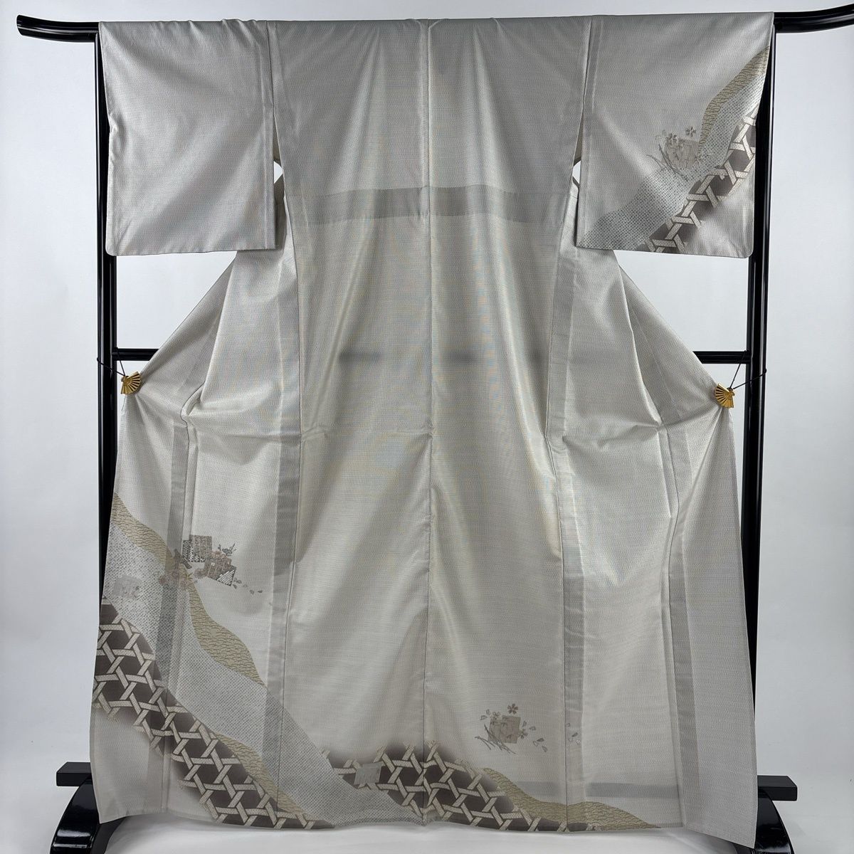 付下げ 身丈168cm 裄丈66.5cm M 単衣 紬地 源氏香 枝梅 刺繍 金彩 灰白