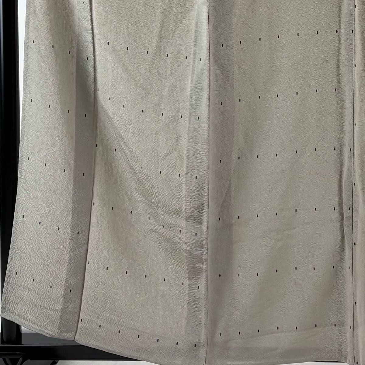 小紋 身丈159.5 cm 裄丈64.5 M 単衣 幾何学 縮緬 灰色 正絹 秀品